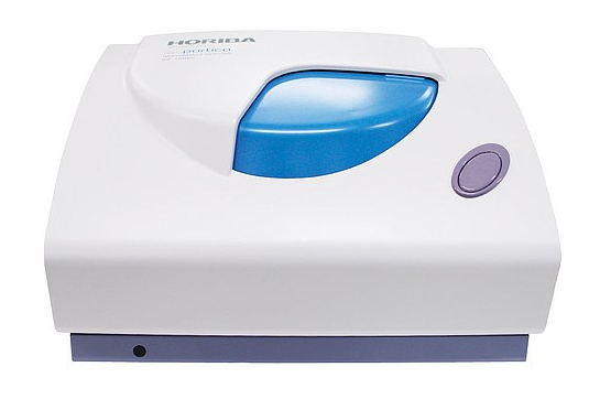 Laboratory instrument for nanoparticle and particle size analysis