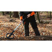 Máy dò kim loại dưới đất